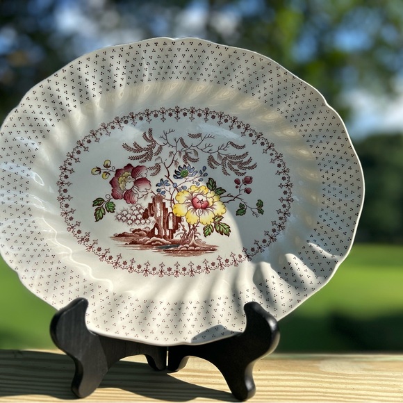 Royal Doulton GRANTHAM 8.5" x 11”Oval Vegetable Serving Bowl, (c. 1950’s) - Picture 3 of 7